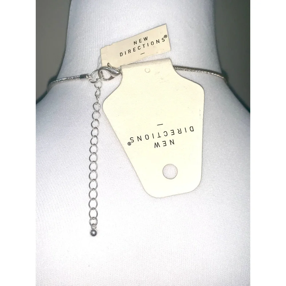 New Directions Silver Tone Hammered Pendant Statement Necklace Denim NWT - Picture 3 of 5